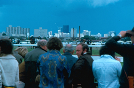 Melbourne Cup Pictures - 1975